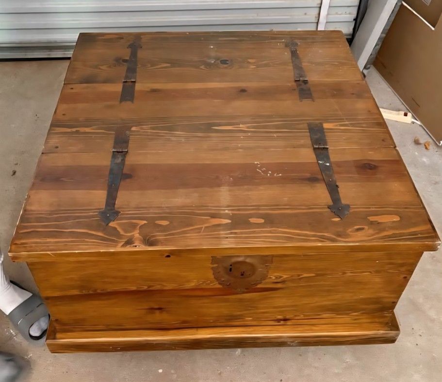 Rustic Wood Chest Coffee Table – Dual-Use Storage Piece
