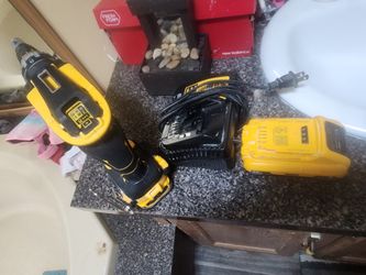 New Dewalt Screw Gun