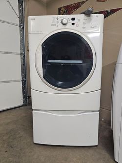 Kenmore HE2 Front Load Dryer with Pedestal