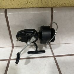 Garcia Mitchell 300 Fishing Reel