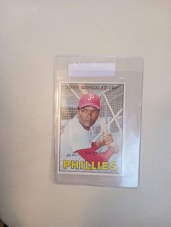 Vintage Topps Baseball 1967 high number #548 Tony Gonzalez
