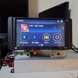 Dual 7"  Apple CarPlay & Android Auto