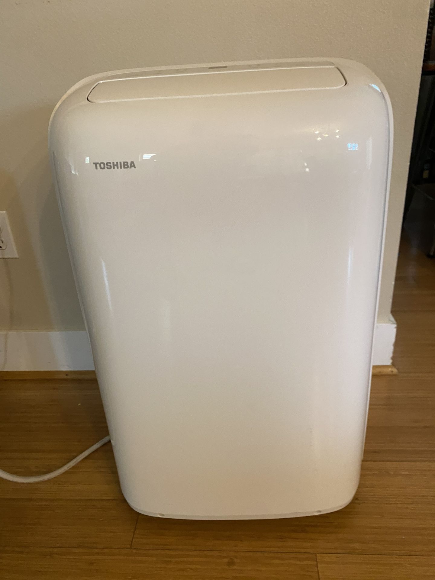 Portable Air Conditioner - Toshiba 12,000 Btu