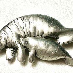 VINTAGE MANATEE BROOCH / PIN BY JJ 