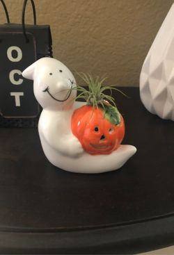 Halloween decor
