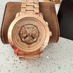 Michael Kors’s Rose Gold Watch