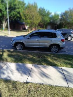 2012 Volkswagen tiguan