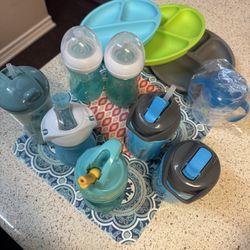 11 Pcs Bundle Baby Bottle Zippy Cups & Silicone w Suction Plates  