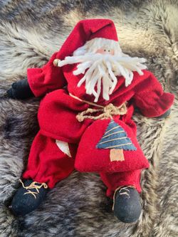11” Plush Santa Christmas Decoration 🎅