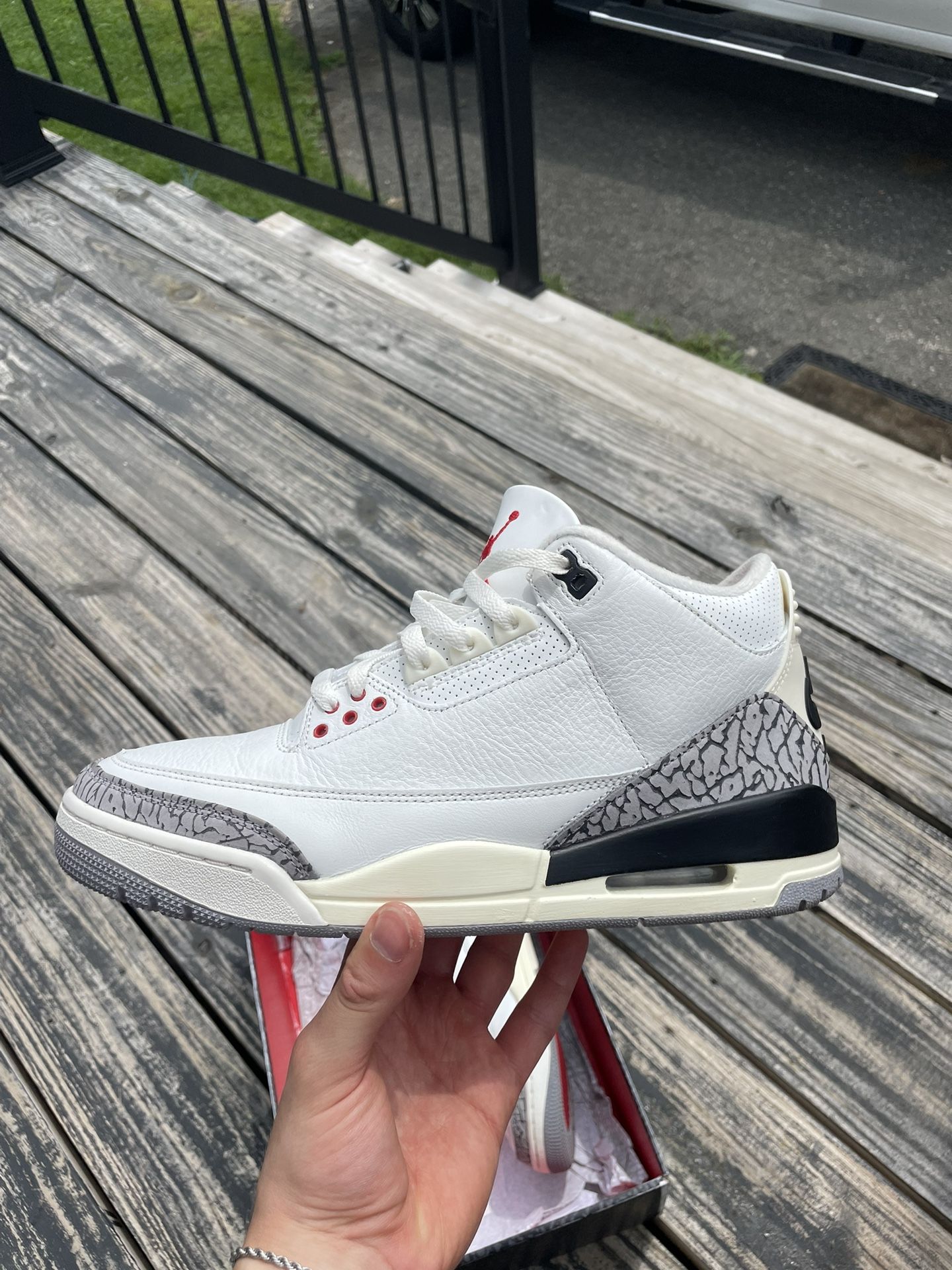 Air Jordan 3 White Cement Reimagined size 9.5