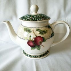 Arthur Wood Teapot with Apple Motif


