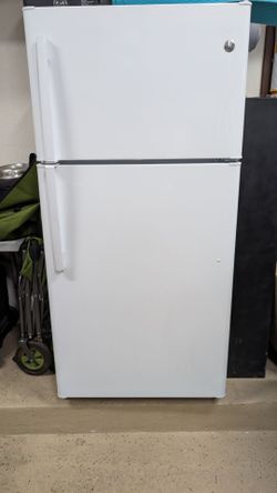 GE Refrigerator