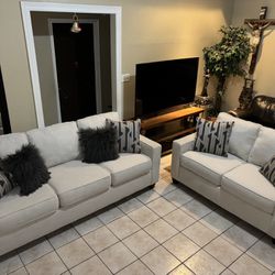 Beautiful 2pcs Sofa Set