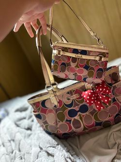 Coach Signature Print Tote and Wristlet Set