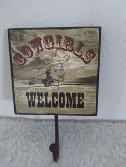 DECORATIVE HOOK COWGIRLS WELCOME