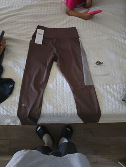 Alo Gym leggings.