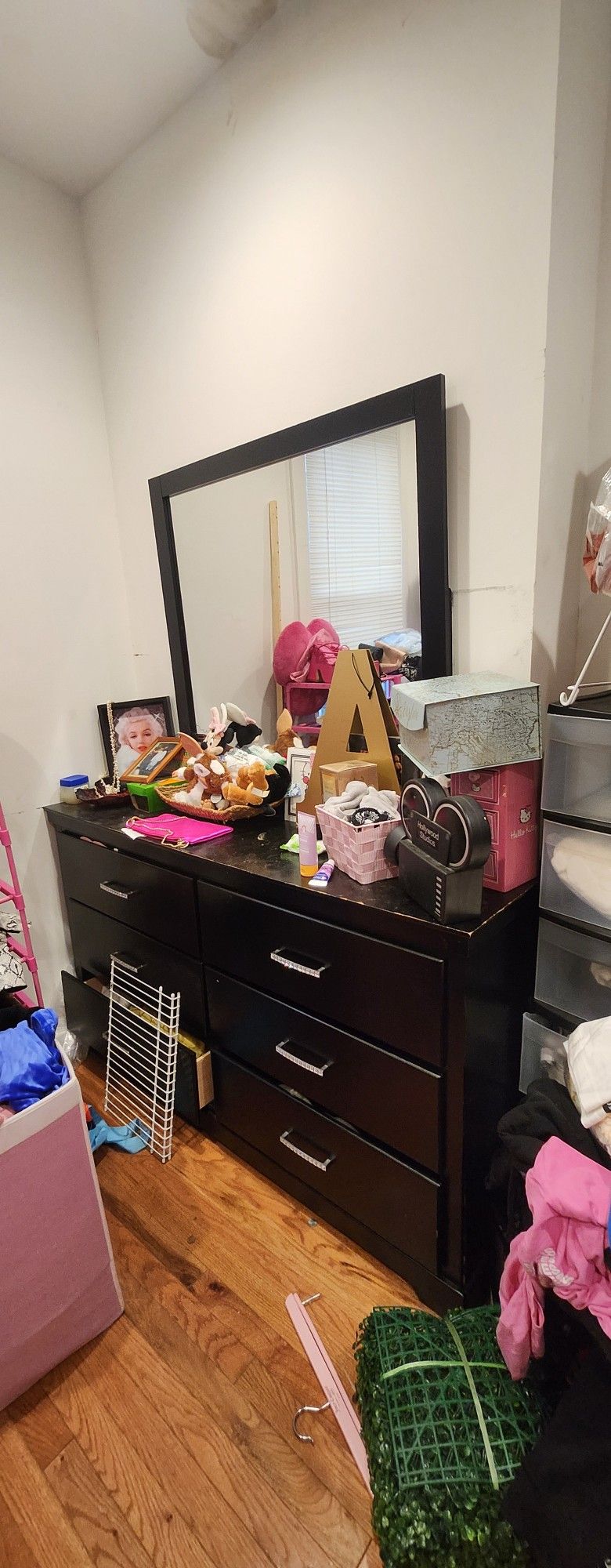 Dresser Set