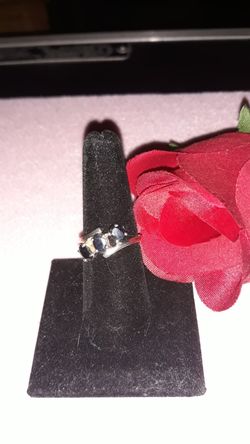 3 Stone Sapphire ladies ring