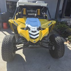2016 Yamaha yxz1000r Turbo SXS(Please Read the whole description before responding).