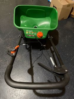 Scotts Turf Builder Broadcast Spreader