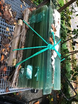 4”X34” tempered glass shelving