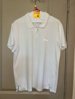 Oakley Polo size L ( Fits like Medium )