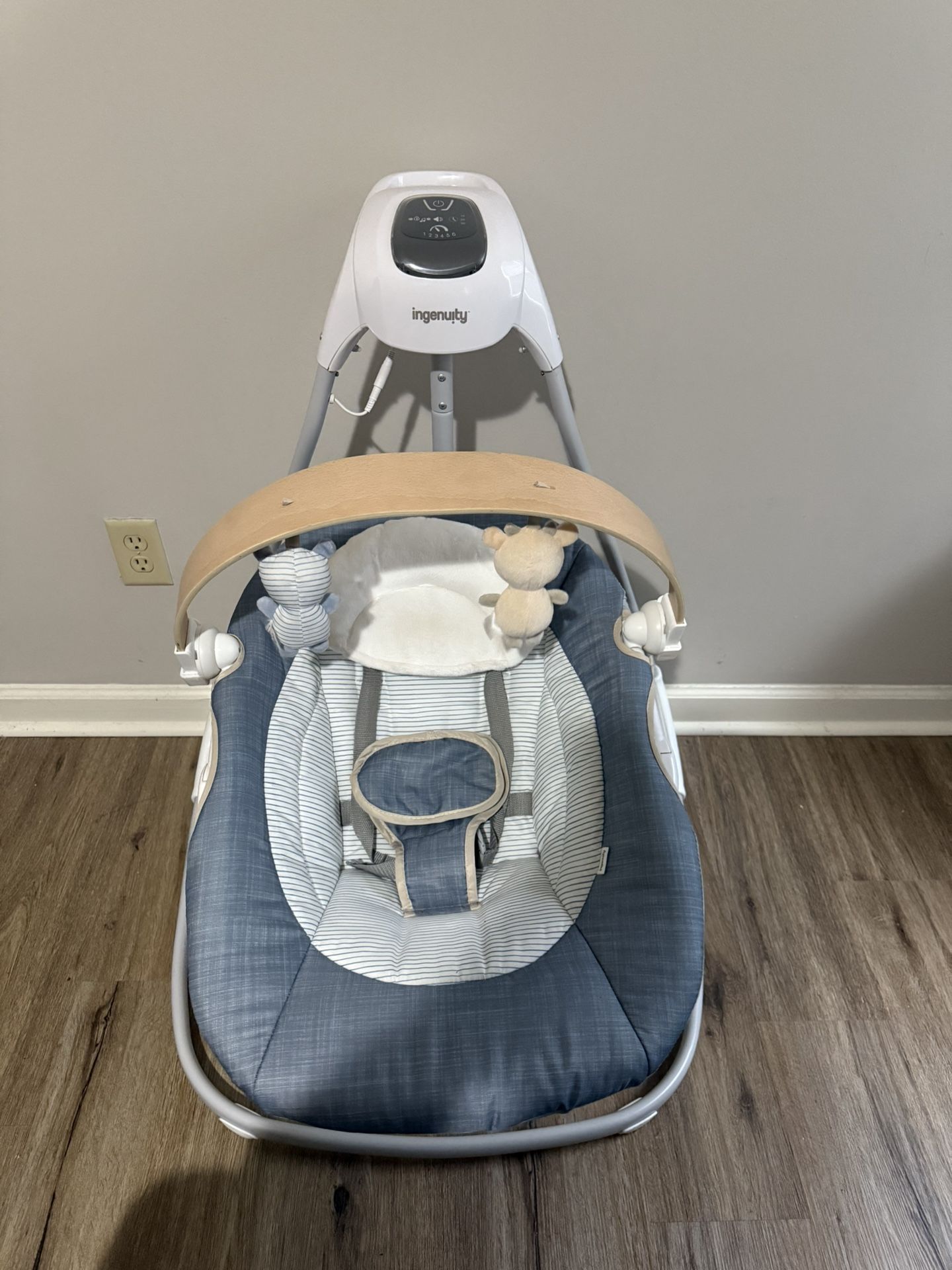 Baby swing