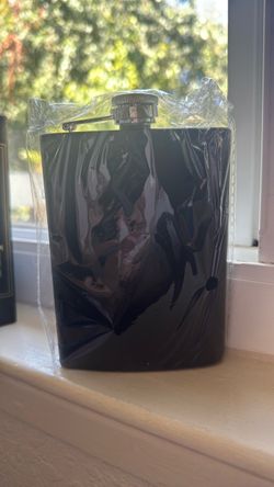 Black Stainless Steel Hip Flask