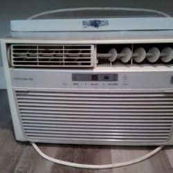 Nice Super Cold Armana Air Conditioner,$$40$$