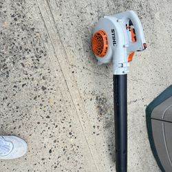 Leaf Blower
