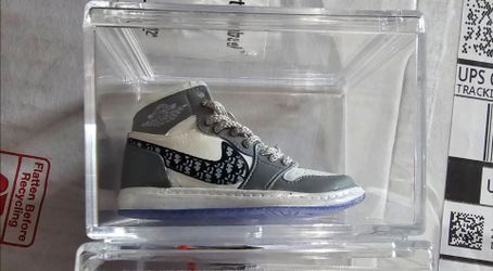 Designer-Style Grey & White Mini Sneaker Collectible 🔥