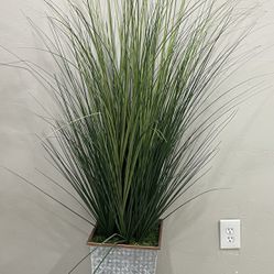 5ft Artificial Plant With Metal Pot