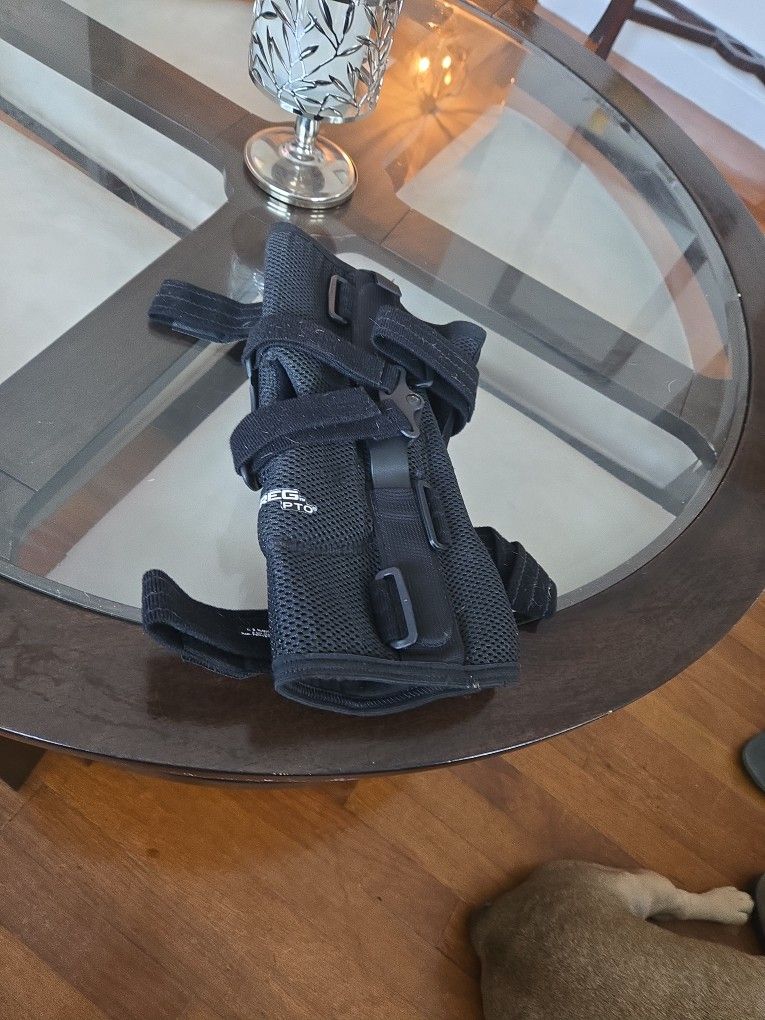 Free Knee Brace