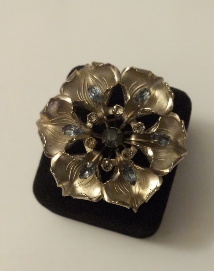 Vintage Brooch