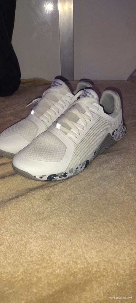 Reebok Flashfilm Galaxy 5 Size 11.5