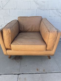 Poly & Bark - Cadiz Leather Lounge Chair, Saddle Tan color