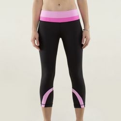 LULULEMON Wee Stripe Black Pow Pink Run: Inspire Crop II *ALLUX Workout Leggings