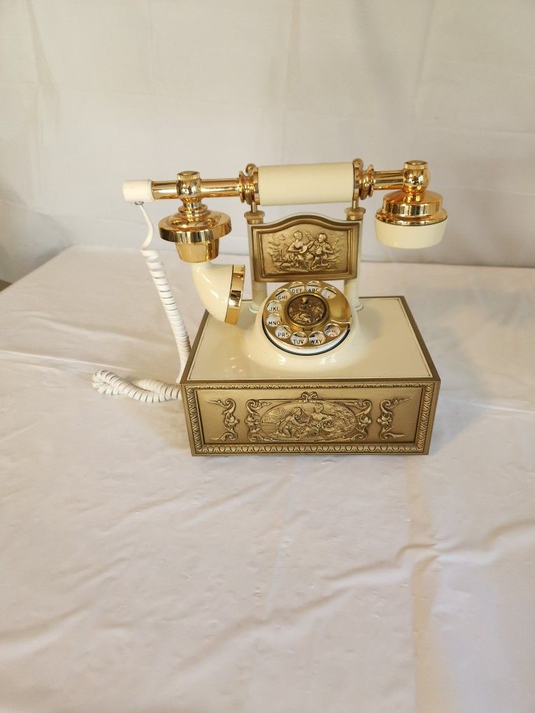 French Vintage Design Phone