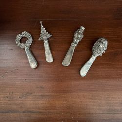 4 Piece Christmas Cheese Spreader’s 