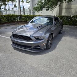 Ford Mustang V6 Sterling Gray