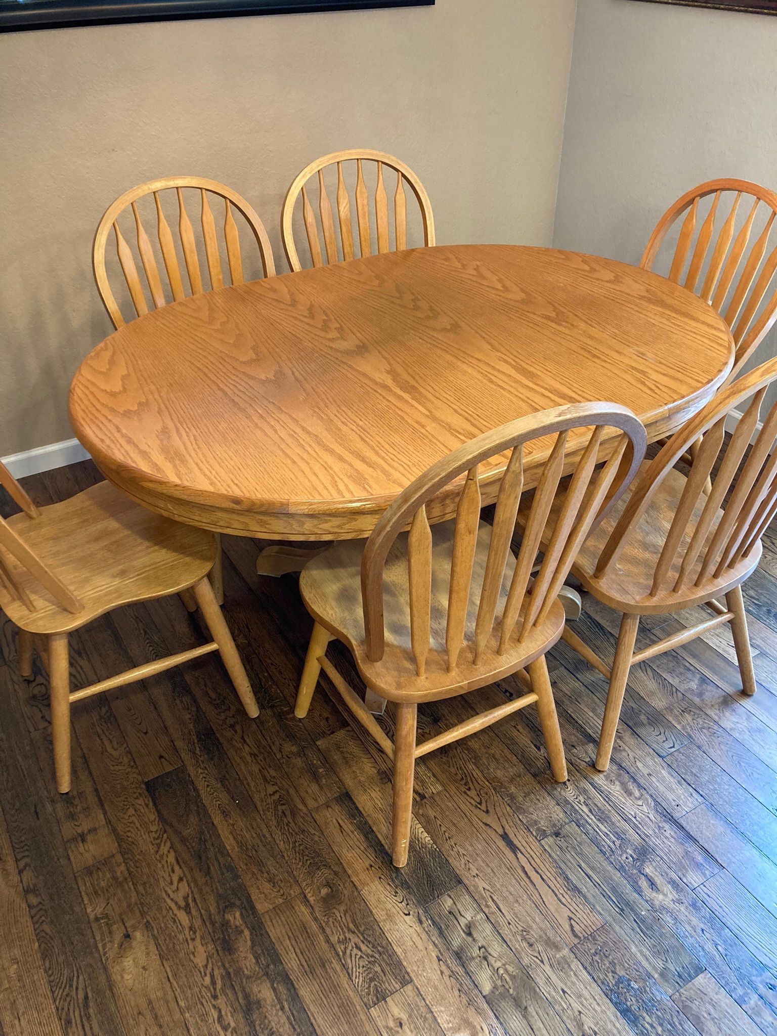 Table & 6 chairs