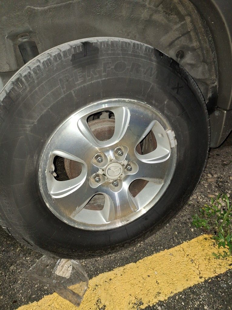 RINES PARA ESCAPE O MAZDA