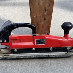Central Pneumatic Straight Line Sander