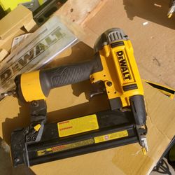 DEWALT
18-Gauge Pneumatic 2 in. Brad Nailer