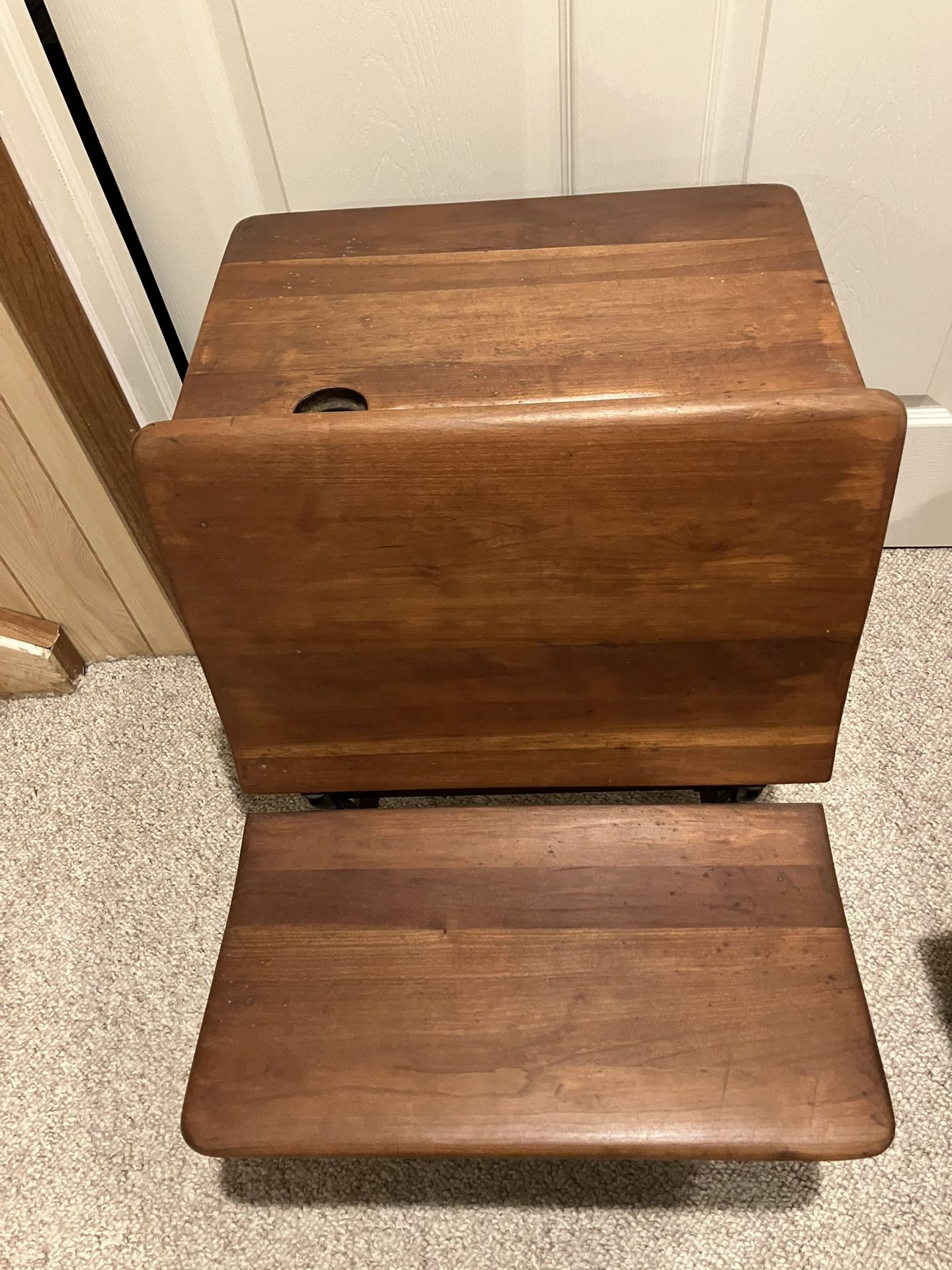 Old School Desk 18 Wide 24 Tall 24 Deep