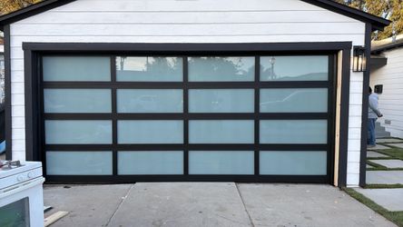 Modern Aluminum Glass Panel Garage Door