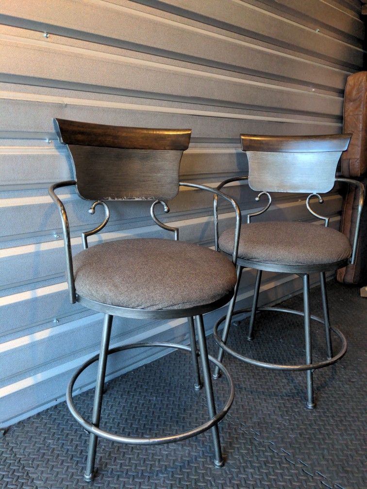 Swivel Bar Stools for Sale in Puyallup, WA OfferUp