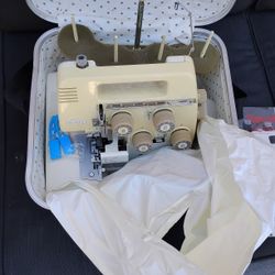 Bernette Overclock 4theader Sewing Machine