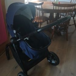 Maxi Cosi Convertible Bassinet Stroller