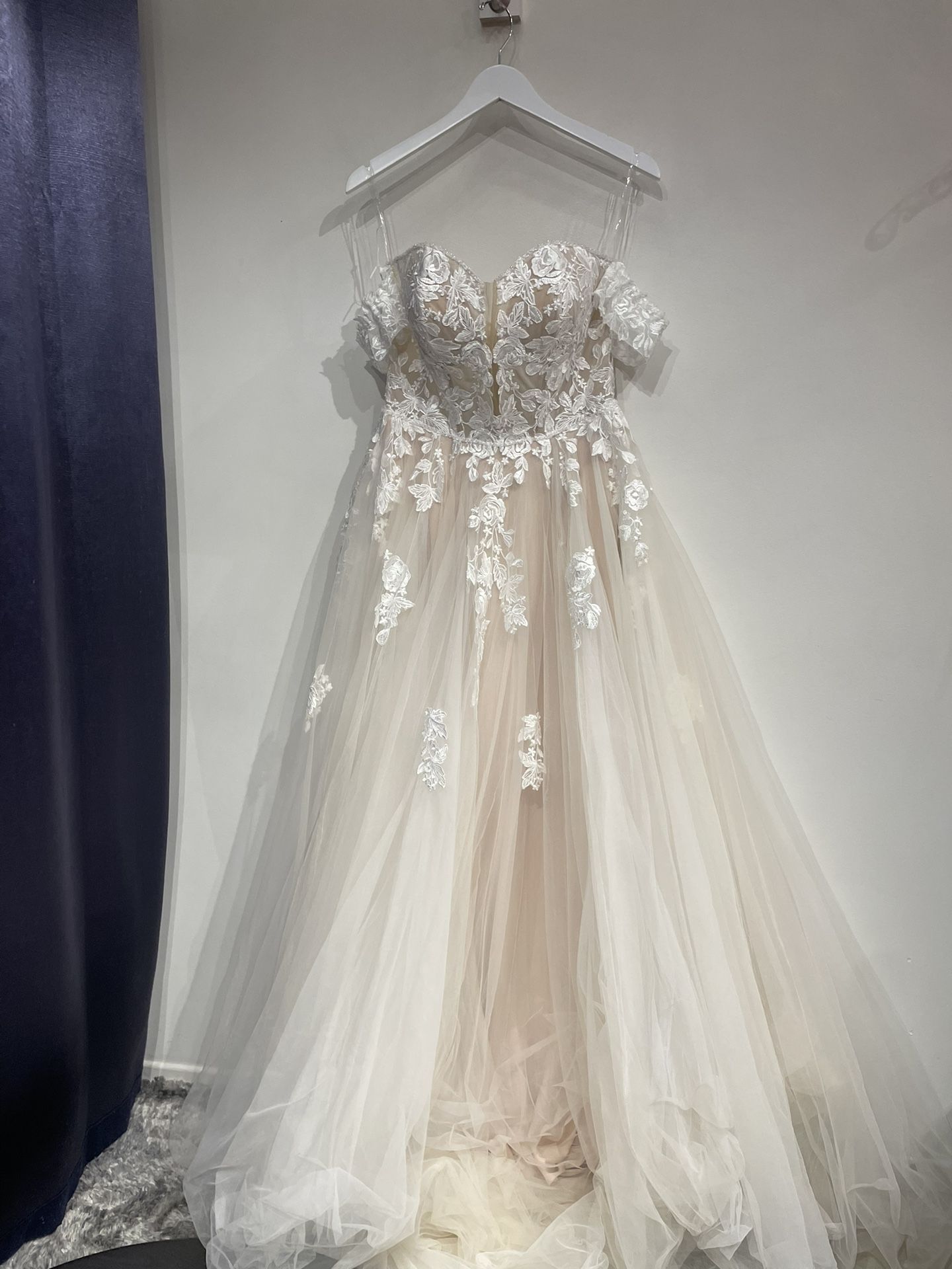 Wedding dress